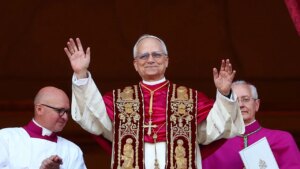 ‘Dio benedica il Papa’, other well wishes for the new pontiff, Pope Leo XIV, in Italian