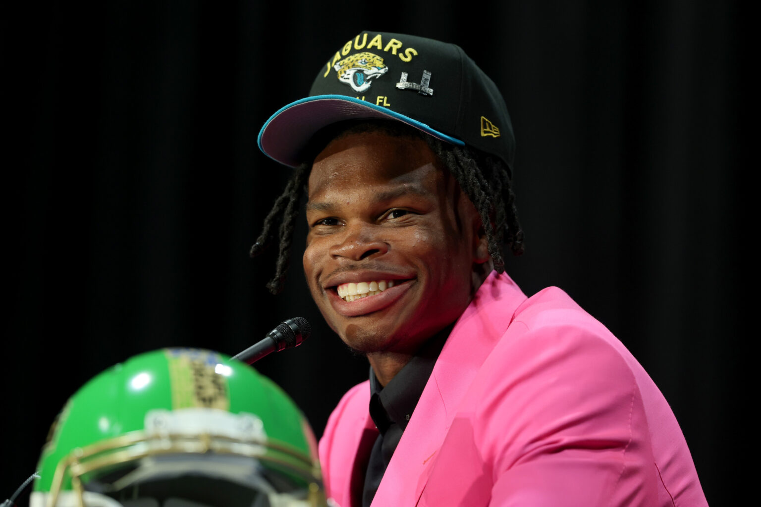 Jaguars’ Travis Hunter Receives Two Head-Turning Predictions for Rookie Season