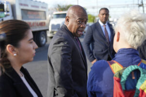 Newark Mayor Ras Baraka Reacts After Arrest at ICE Facility: ‘Humiliating’