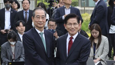 South Korean conservative party moves to switch presidential candidates as election turmoil deepens