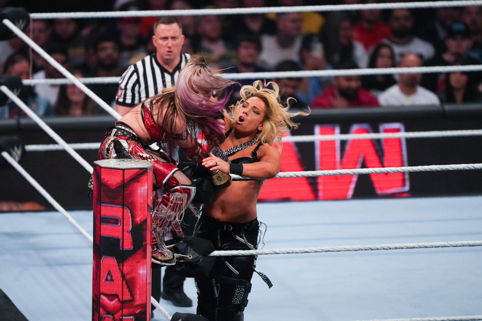 WWE Superstar Zoey Stark Carried Backstage After Suffering Brutal Injury