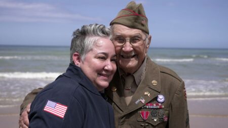 veterans gather in Normandy to mark 81st anniversary of D-Day landing