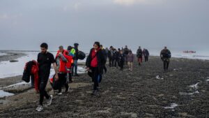 EU Commission working on concerns about Anglo-French migration pact