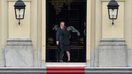 Dutch snap election to be held on 29 October after coalition collapse