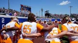 Tennessee softball escapes WCWS elimination game with win over UCLA despite controversial game-tying homer