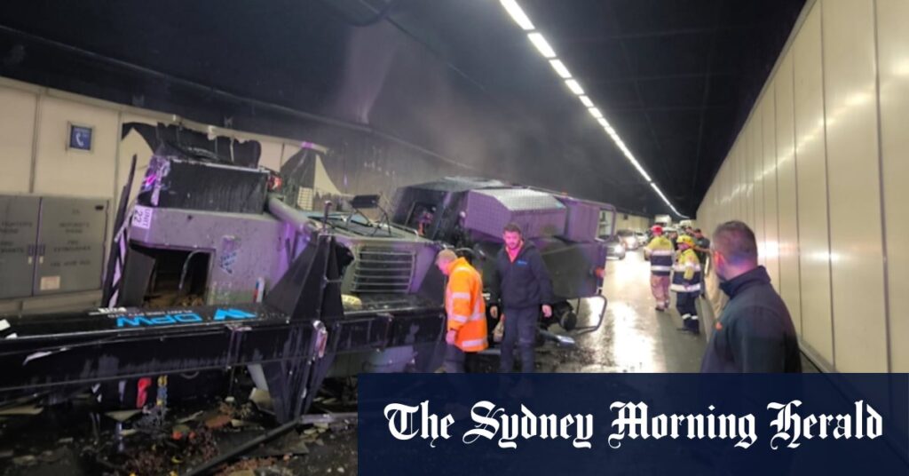 M5 tunnel closed after crane crash