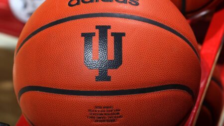 More former Indiana basketball players allege sexual misconduct by ex-team doctor