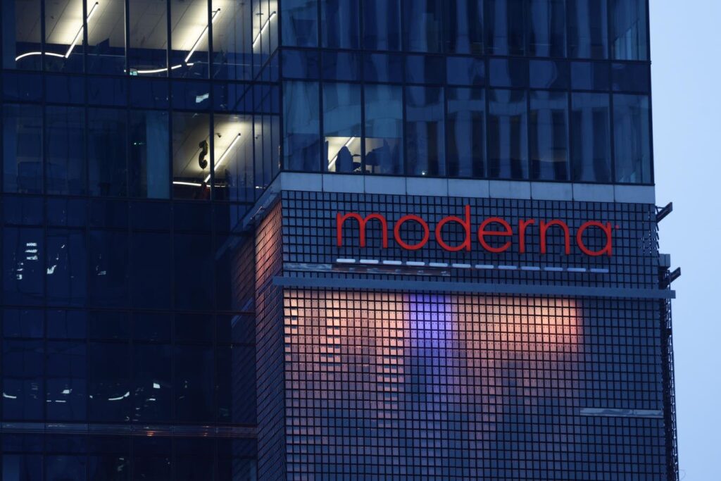 What Sparked Moderna Stock Crash?