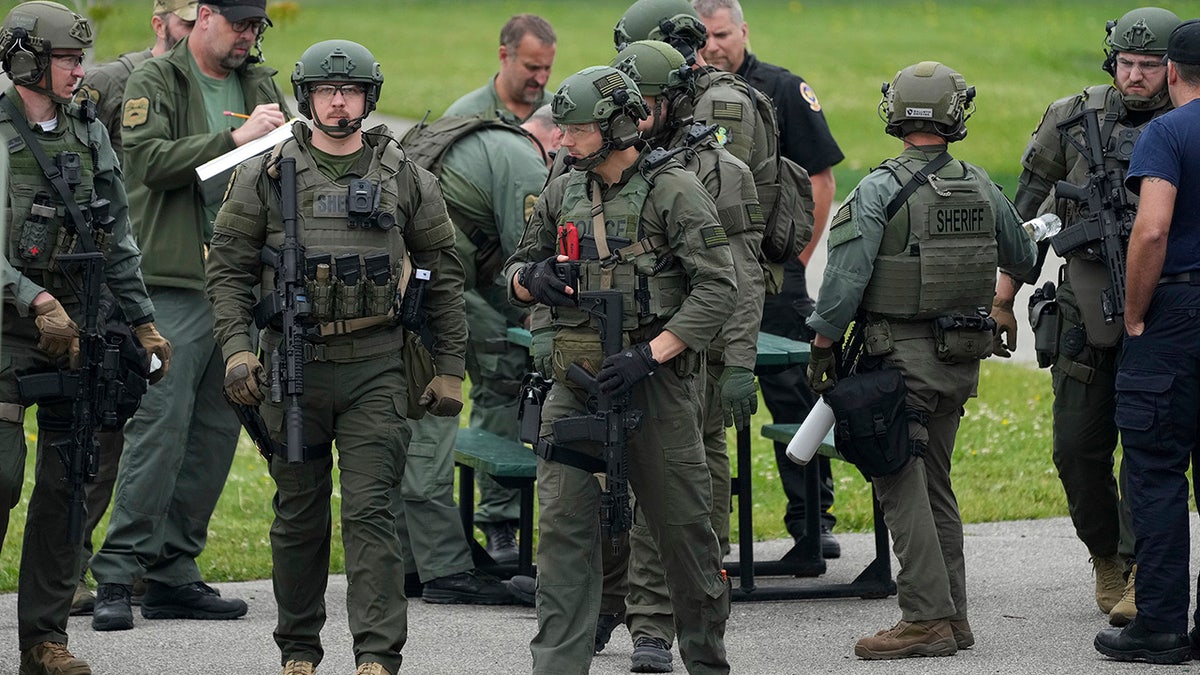 Authorities searching for Minnesota suspect