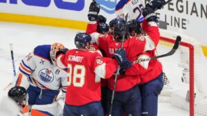 Panthers win Stanley Cup over Oilers as Sam Reinhart pours in 4 goals in Game 6 victory