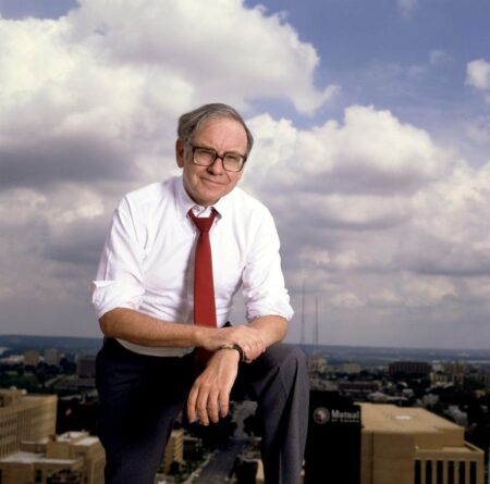 How To Gift Funds In Retirement Like Warren Buffett