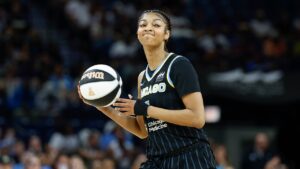 Angel Reese has career low in rebounds as Mercury crush struggling Sky in dominant display