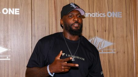 Dez Bryant predicts NFC East team will win Super Bowl this year, takes shot at Giants