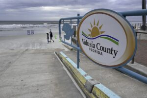 Honeymoon ends in tragedy as lightning strike claims newlywed’s life on Florida beach