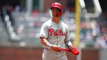 3-time All-Star Whit Merrifield announces retirement, has hilarious apology to Phillies fans