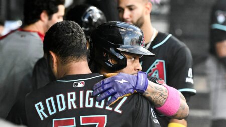 Diamondbacks star Ketel Marte cries on field after fan’s cruel comments about late mother