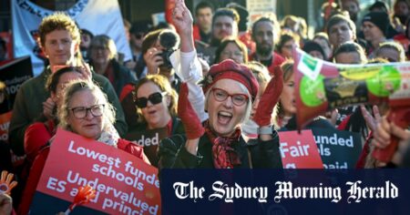 State school teachers demand 35 per cent pay rise, smaller classes, reduced workload