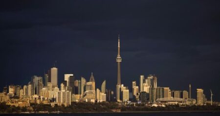 Toronto highway construction doubled Gardiner travel times, new study finds