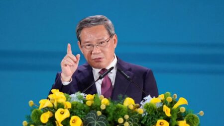 China seeks improved ties with Canada amid rising trade tensions