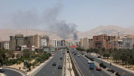 Pakistan shuts border with Iran as Tehran trades strikes with Israel