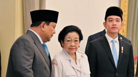 ‘Warm’ first meeting of Indonesia President Prabowo, Vice-President Gibran and political rival Megawati fuels rift-healing talk