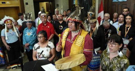Major projects bill amended to remove cabinet power to sidestep Indian Act