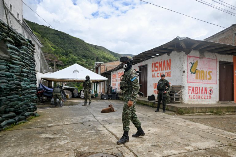 Aiming a blow at narcos, Colombia pays farmers to uproot coca