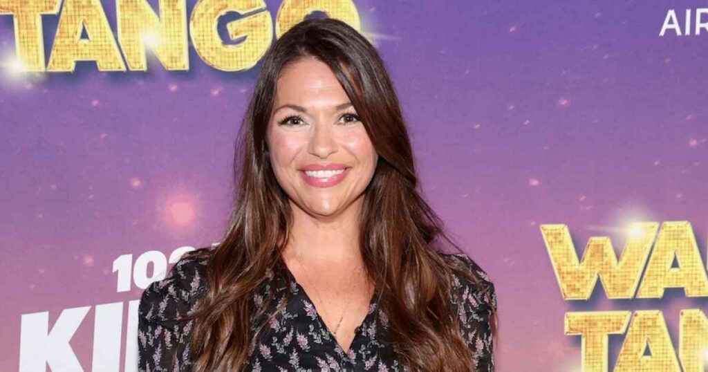 DeAnna Pappas’ Monthly Income as Flight Attendant Revealed 17 Years After ‘Bachelorette’ Fame (Exclusive)
