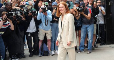 Love Julianne Moore’s ,500 Transitional-Weather Blazer? Score the Look for 99% Less