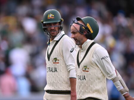 Australia edge South Africa as bowlers dominate at WTC final