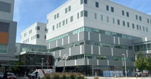 Former pediatrics head at Kelowna hospital says calls for changes were ignored by IH