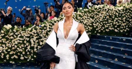 Nicole Scherzinger Wears These Stylish Weighted Bangles for Easy, On-the-Go Arm Workouts