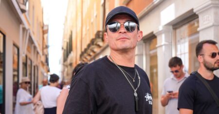 Orlando Bloom Steps Out in Venice After Attending Jeff Bezos and Lauren Sanchez’s Wedding