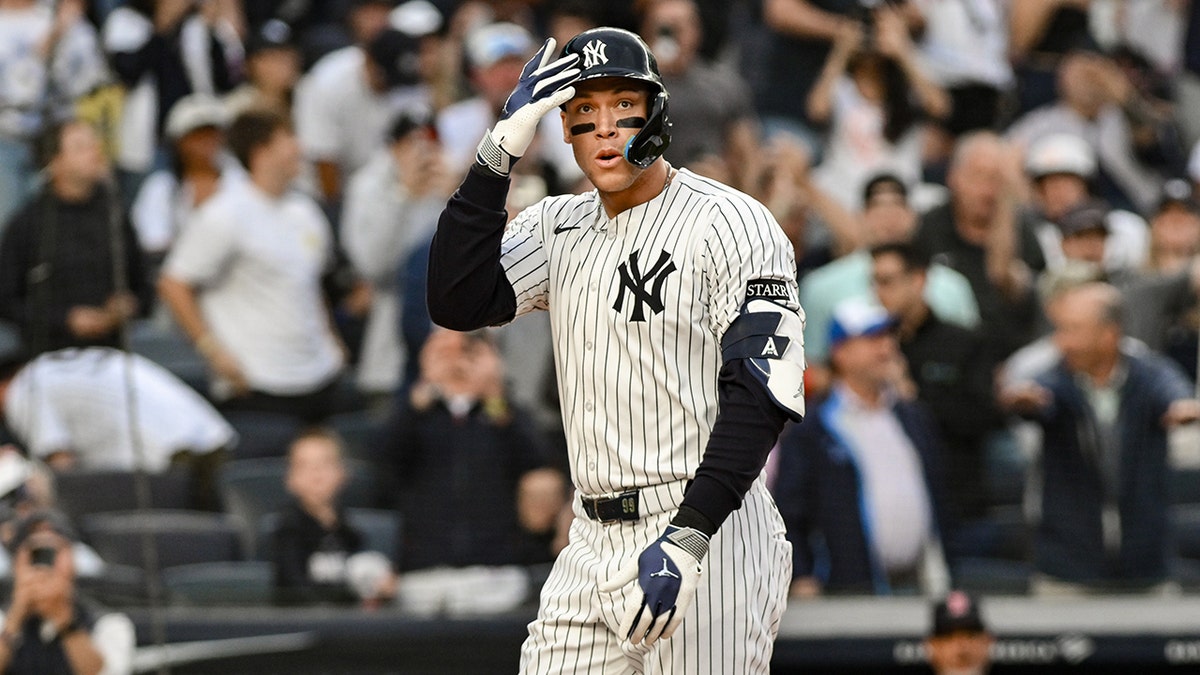 Aaron Judge looks up at stadium