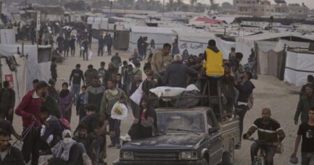 Canada ‘deeply alarmed’ by Gaza violence as aid group pauses food delivery