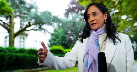 Ottawa has ‘helped’ more than 500 Canadians in Middle East, minister says