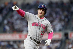 Yankees-Red Sox Blockbuster Trade Possibility Would Bring 0M Superstar to Bronx