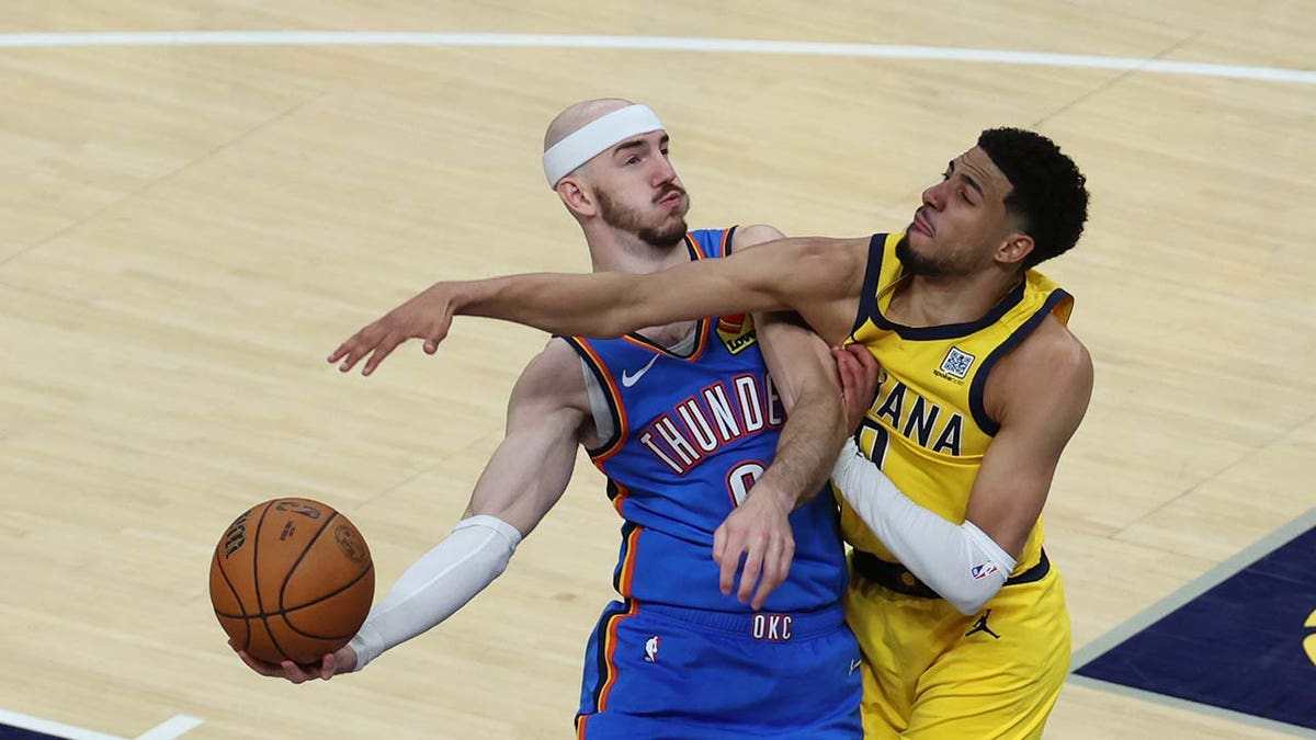 Alex Caruso and Haliburton