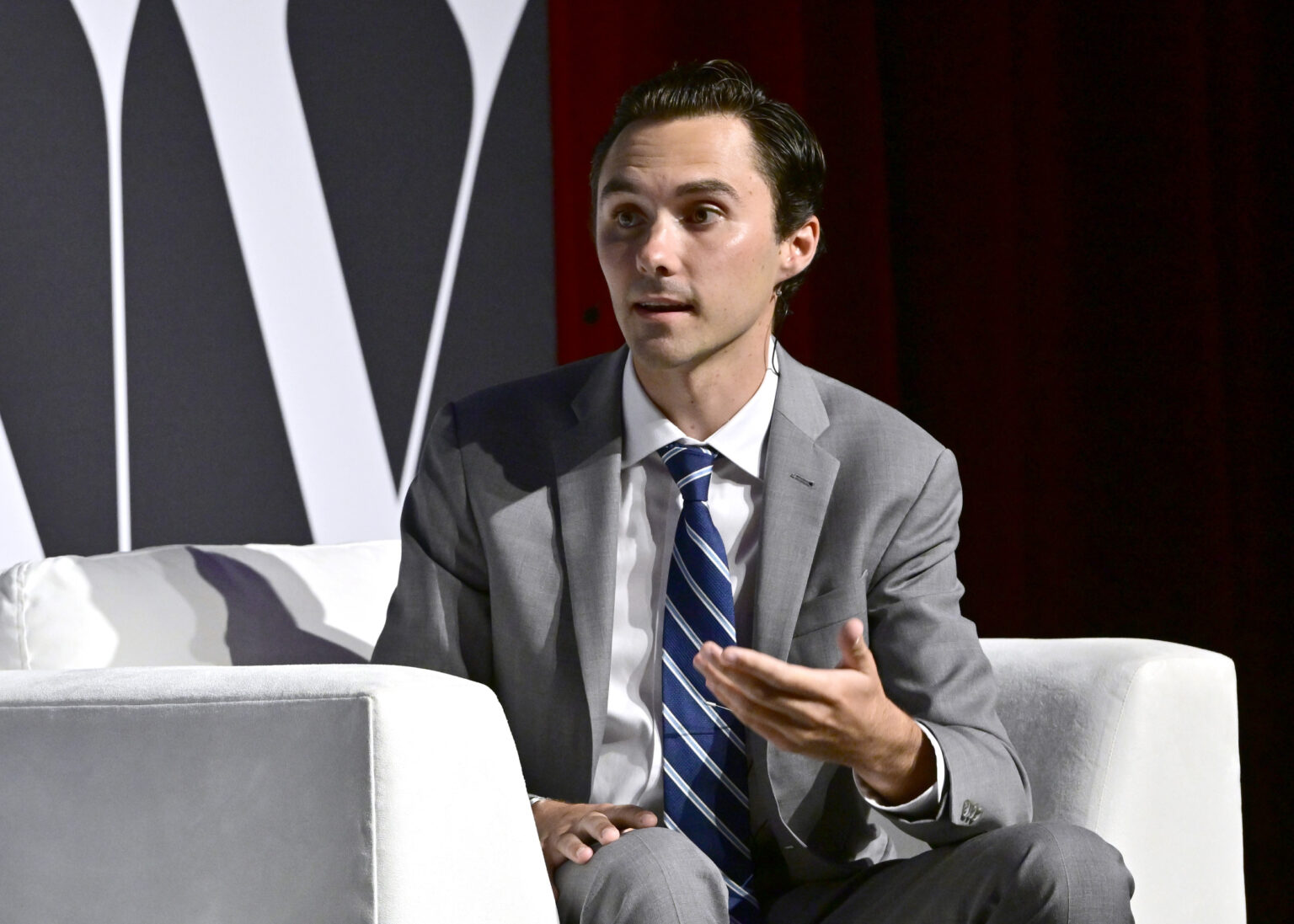 David Hogg Says Dems Backing Iran War Should Be Primaried