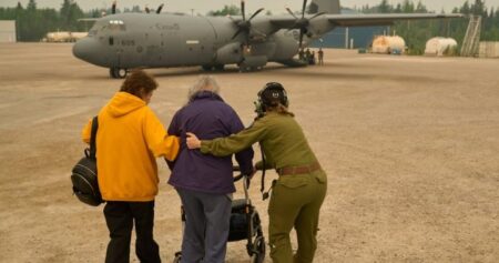 Military deploys to support northern Ontario wildfire evacuations
