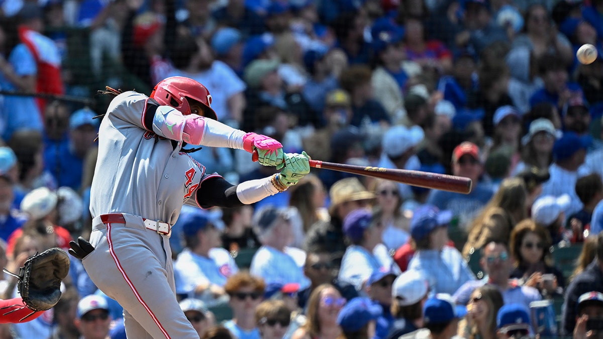 Elly De La Cruz homers