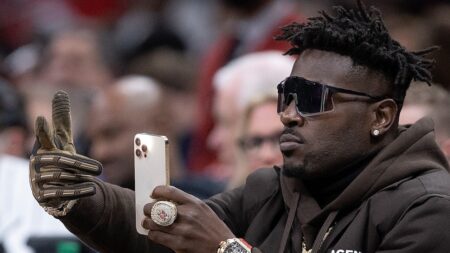 Antonio Brown raises eyebrows with social media posts amid reports he’s wanted for alleged attempted murder