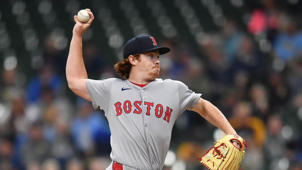 Hunter Dobbins pitches