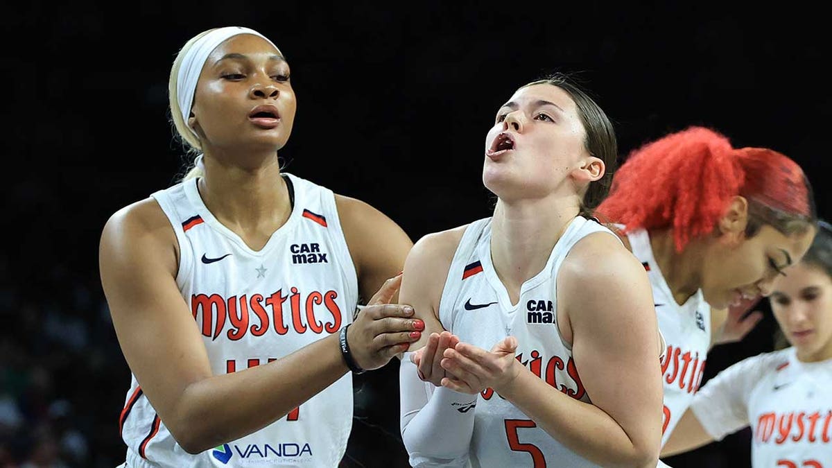 Kiki Iriafen assists Jade Melbourne