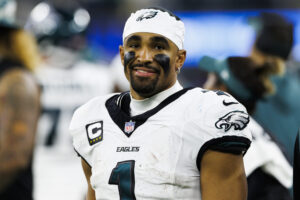 Dawn Staley Reveals Helpful Advice For Eagles’ Jalen Hurts