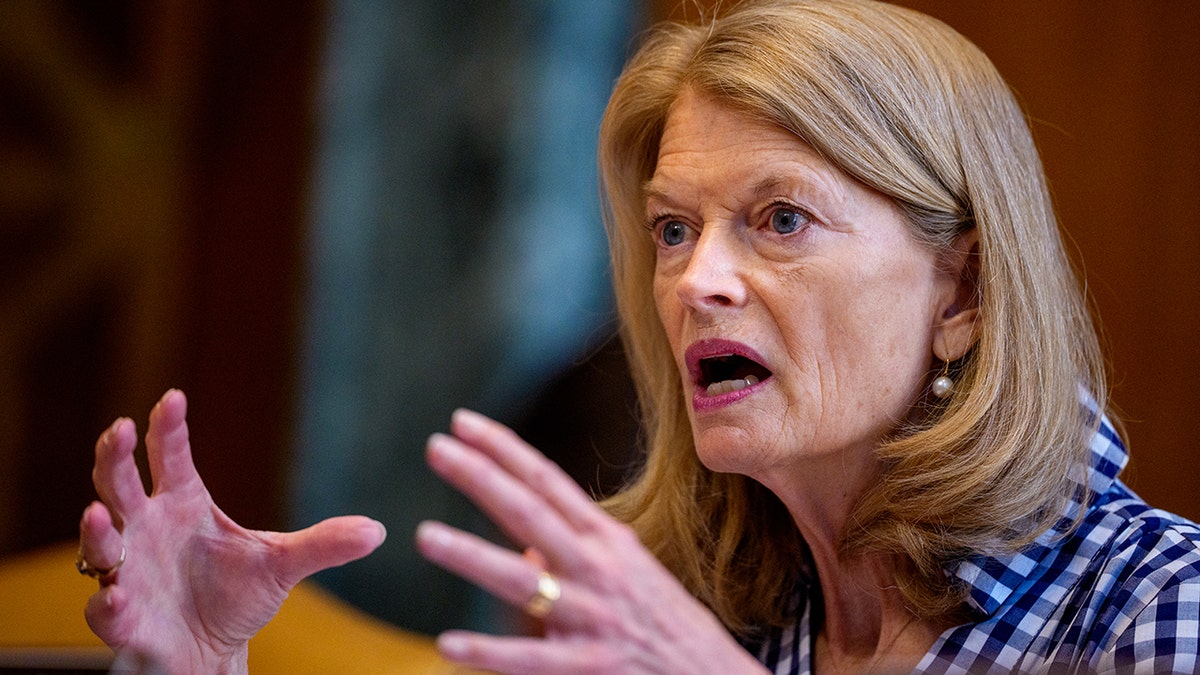 Murkowski questions Lutnick, not pictured, during Senate hearing