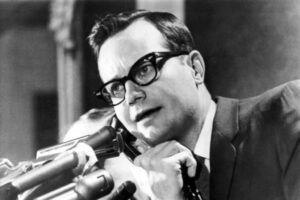 Bill Moyers, former White House press secretary turned acclaimed TV journalist, dead at 91