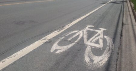 ‘Traffic is brutal’: Premier says Halifax mayor on right track to rethink bike lanes