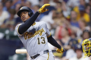Cubs, Yankees Among Teams ‘Closely Monitoring’ Pirates Third Baseman as Trade Target