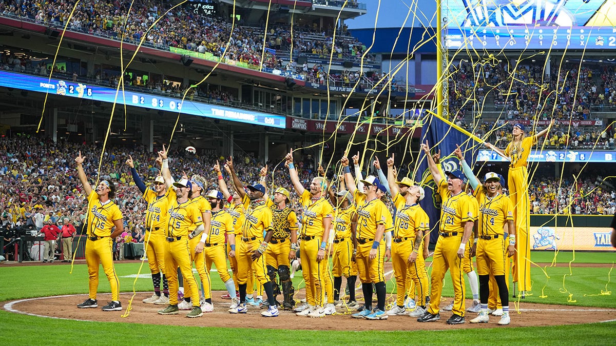 Savannah Bananas players